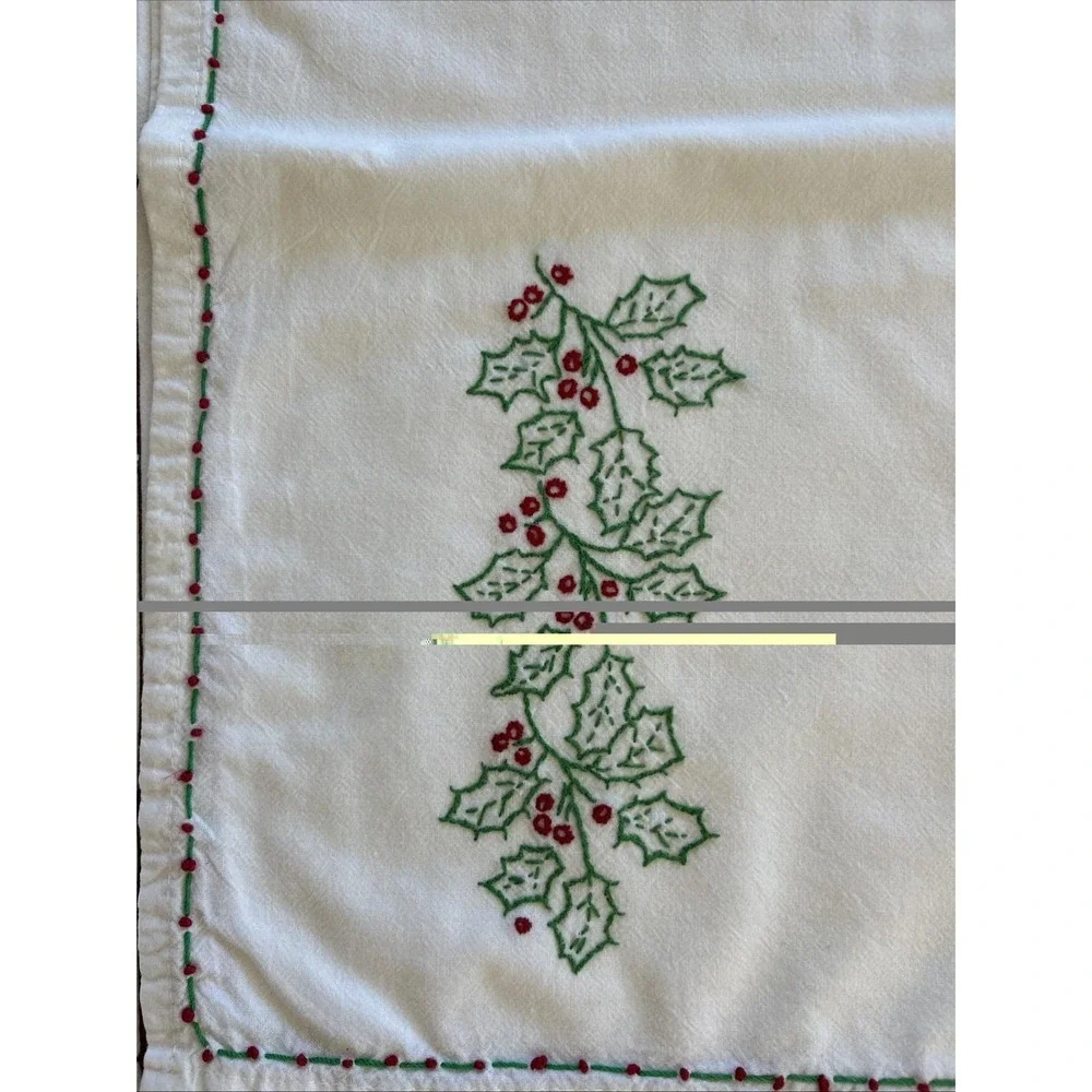 Vintage Holiday Handmade Embroidered Tea Towels‎ Poinsettia Holly Hand Stitched